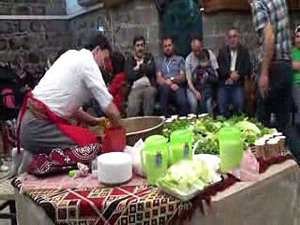 Bilimadamlarına Tarihi Cincıklı Hamam'a Sıra Gecesi