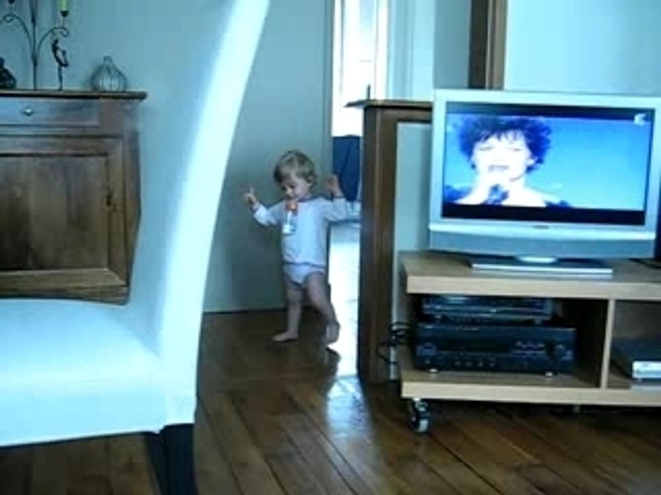 Inès marche encore et toujours - 17 juin 2007