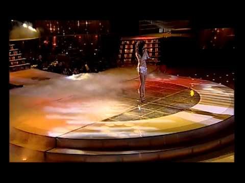 HIGHLIGHTS - EPISODE 21 - Indonesian Idol 2012 - AGNES MONICA Cinta Di Ujung Jalan