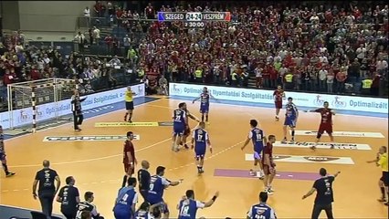 Bousculade entre Juan Carlos Pastor et Xavi Sabate