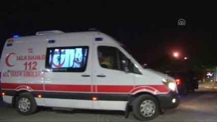 Asansöre Sıkışan Çocuk Yaralandı