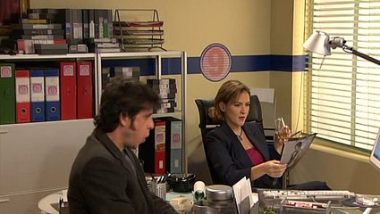 EXTRA ENGLISH 10 : ANNIES PROTEST