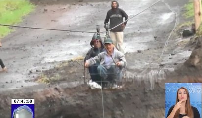 Una tarabita fue instalada luego del colapso de tramo en la vía Baños - Penipe