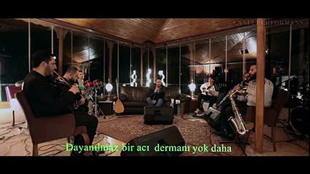 Veli Erdem Karakülah - Çaresizim Allahım ( Canlı Performans )