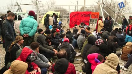 Refugjatët, Merkel takohet më Hollande në Paris - Top Channel Albania - News - Lajme