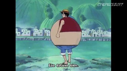 One Piece momentos divertidos 74 - Luffy orinando y Zoro cortando mocos