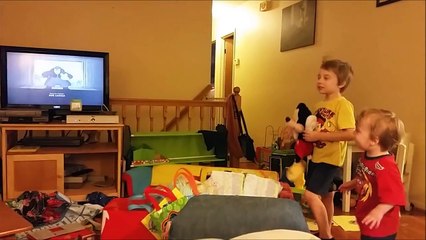 Mickey Mouse Clubhouse Hot Dog Song And Dance!