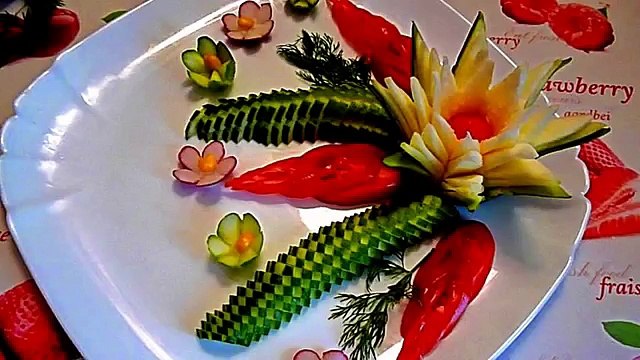 Карвинг огурца. Украшения из огурца и помидора. Decoration of vegetables.