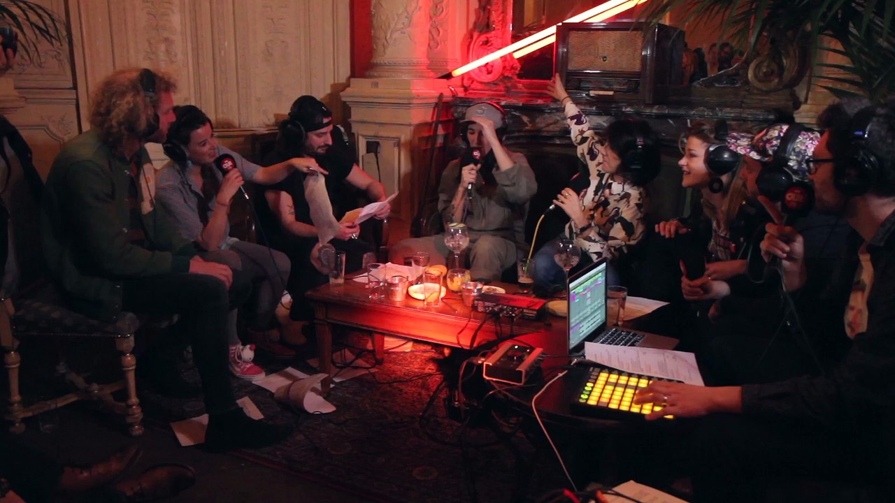 Florence Foresti dans Démesurément Culte avec les Airnadette sur OÜI FM !