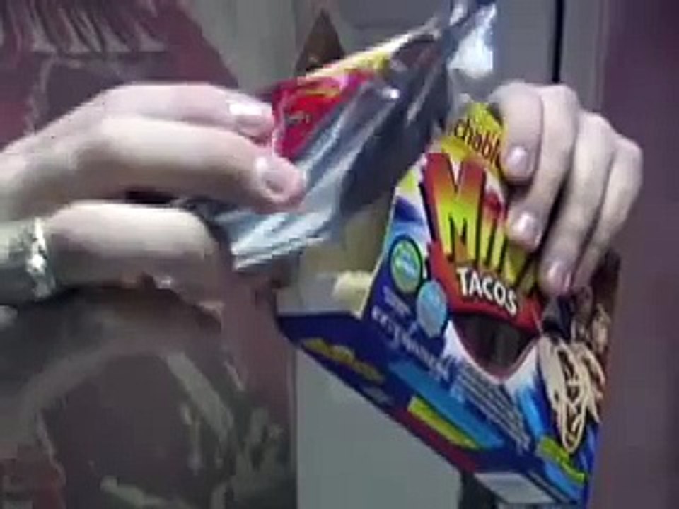 1 guy 1 lunchable