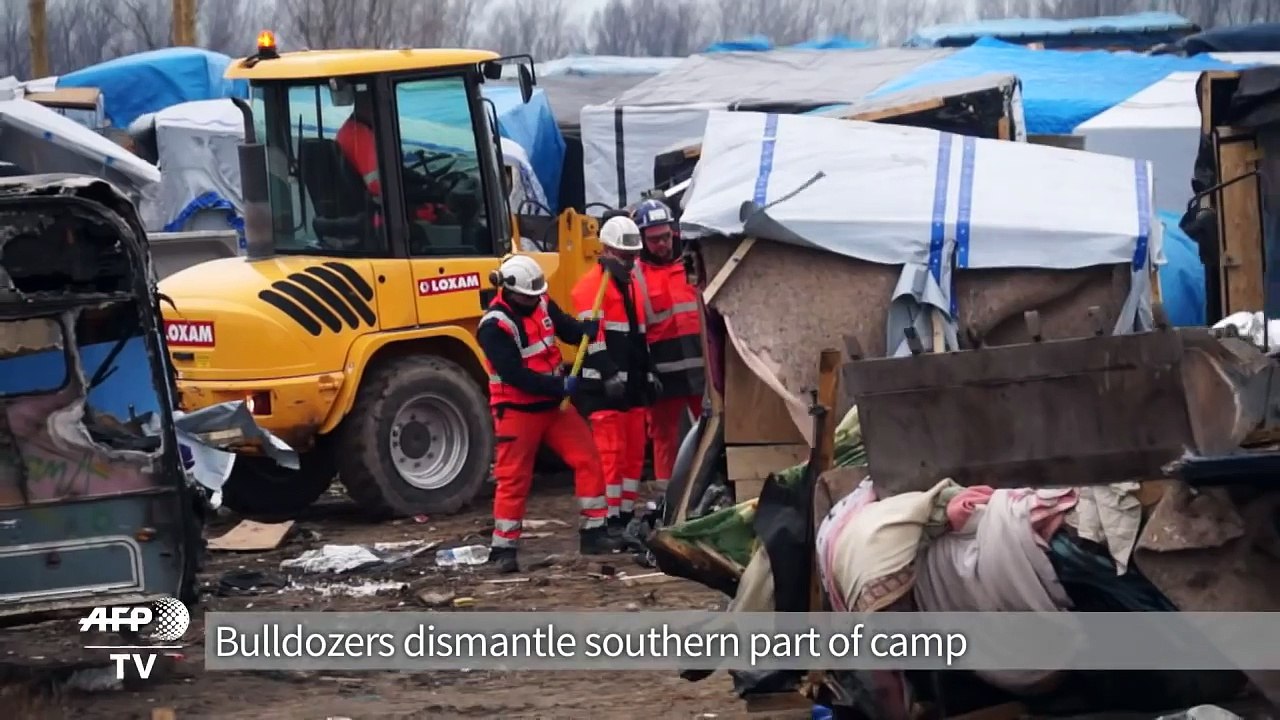Protesters arrested as France razes Jungle migrant camp