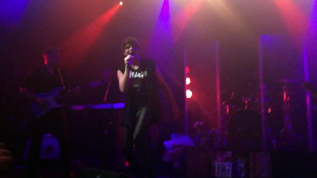 «Девочка созрела» А.Бон («Космонавт», СПб, 3.03.2016) (Lucky Cola)