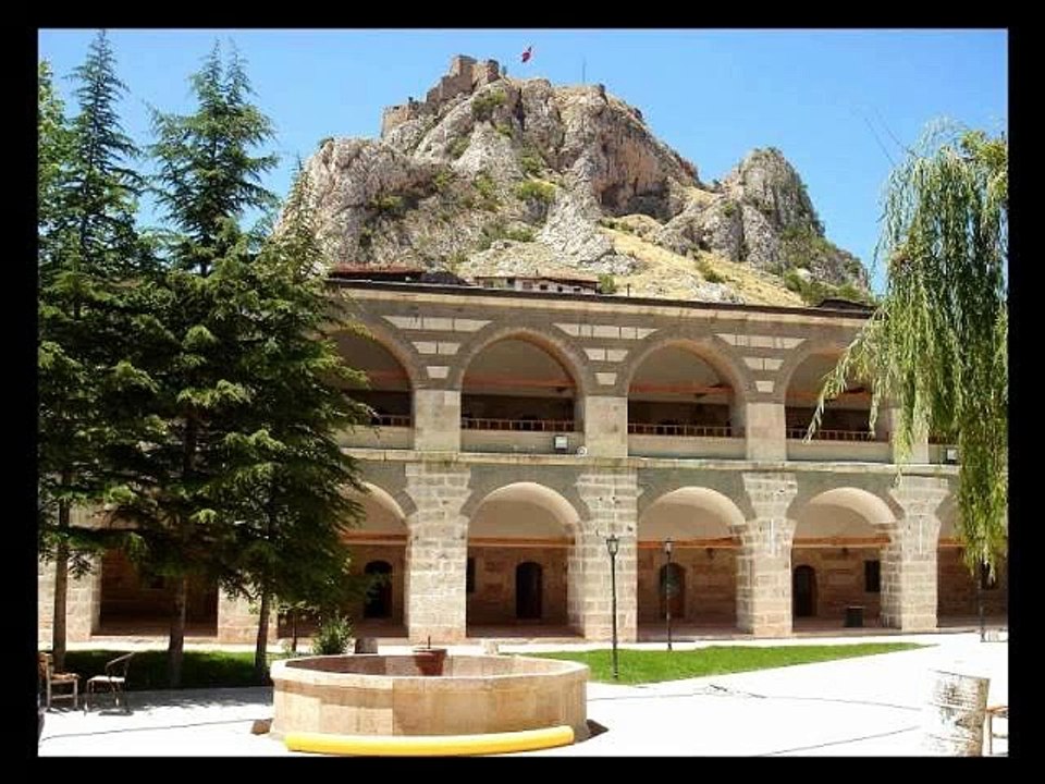 043  Tokat ellerinden  -  Cem Çelebi -  Köroğlundan