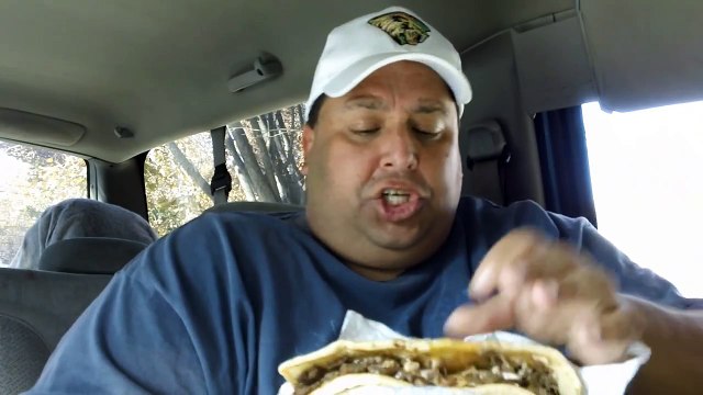 Taco Bells Triple Steak Stack REVIEWED!!
