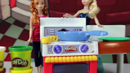 Frozens Anna and Elsa Make Play Doh Pizza for Kristoff DisneyToysFan