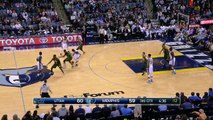 JaMychal Green Posterizes Rudy Gobert