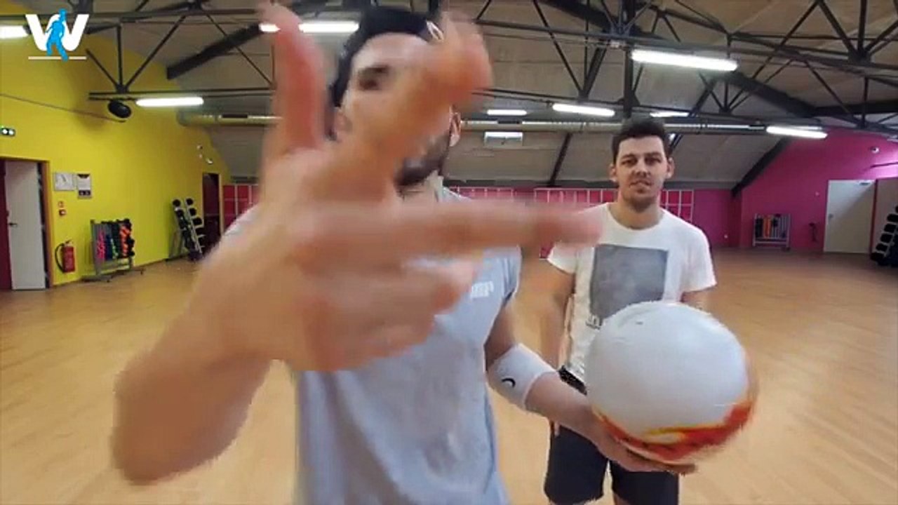 Wass défie Pierre Croce au FREESTYLE FOOTBALL (News World)