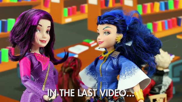 Descendants Mal and Bens Wedding with Evie and Carlos. DisneyToysFan