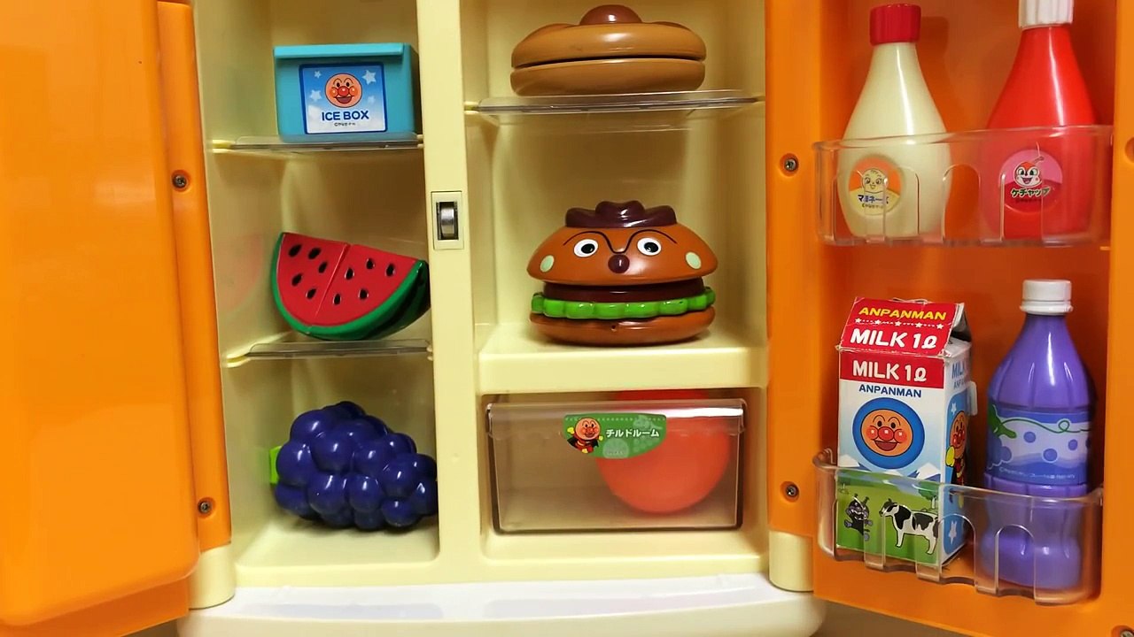 アンパンマン ままごとトントン れいぞうこセット Anpanman playing house Refrigerator set.