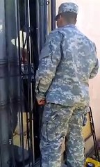 Army Military Man Coming Home To His Girlfriend ! Special Surprise