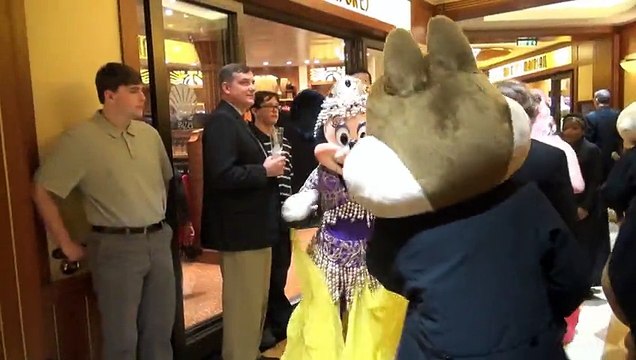 Minnie Mouse Meet & Greet in Harem Outfit on Disney Fantasy Cruise, Disney Cruise Line