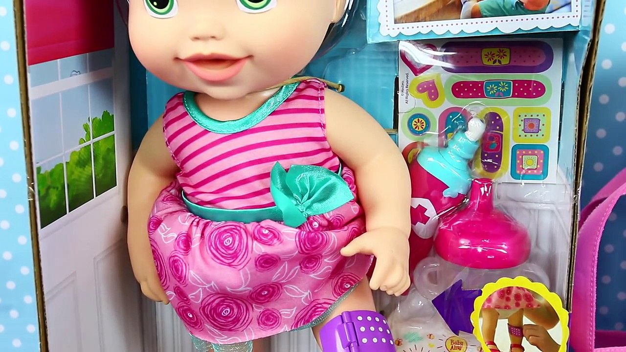 BABY ALIVE Baby Gets A Boo Boo Doll Doctor Check Up with Dr Sandra by DisneyCarToys