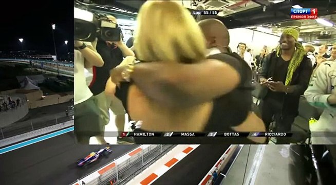 ЛЬЮИС ХЭМИЛЬТОН СТАЛ ЧЕМПиОНОМ ФОРМУЛЫ 1 2014 ГРАН ПРИ АБУ ДАБИ 1 МЕСТО ГОНКА ВИДЕО ОНЛАЙН