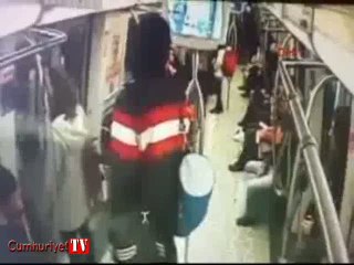 Kadıköy-Kartal metro hattındaki "bomba şakası" kamerada