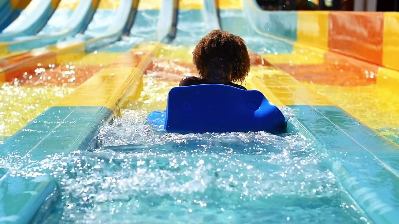 Max  Mango - Faire le tour du monde (Clip officiel) (2)