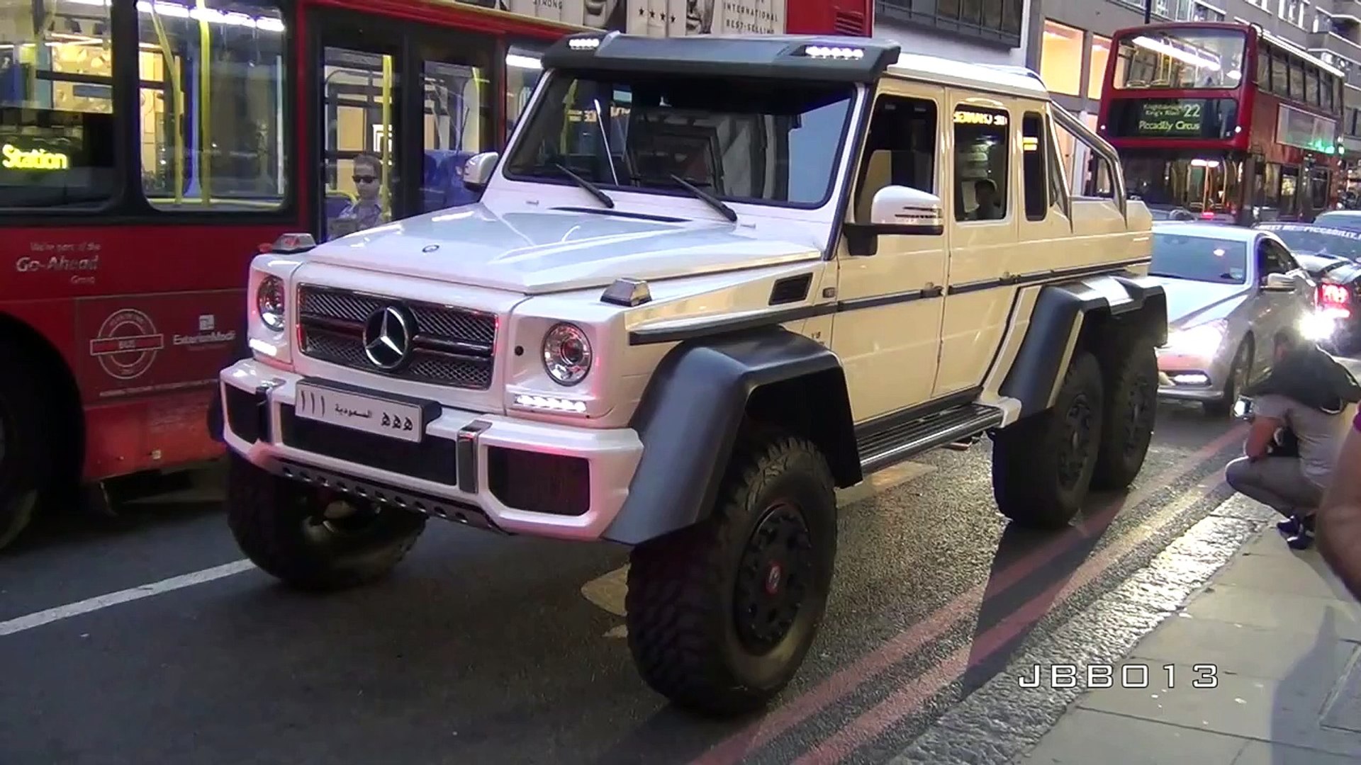 Monster Mercedes G63 6x6 Amg Fast Acceleration In The City Dailymotion Video