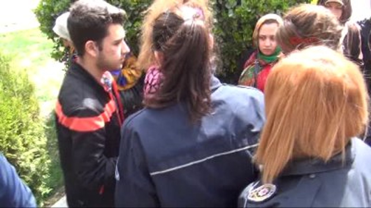 Şanlıurfa'da Hdp'li Kadınların Yürüyüşüne İzin Verilmedi