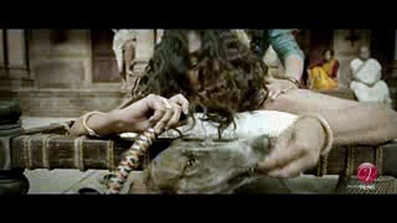 Rajkahini   রাজকাহিনী   Official Trailer with Subtitles   Srijit Mukherji   2015