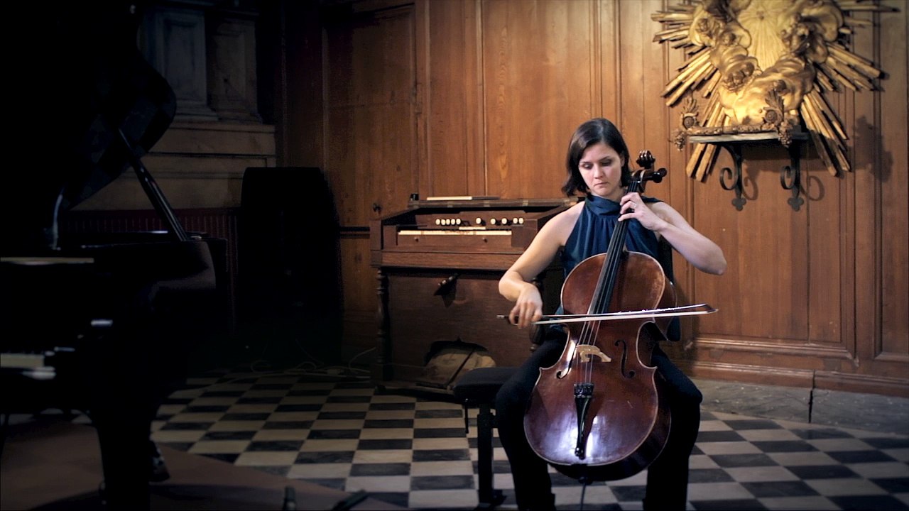 Maitane Sebastián - J.S. Bach - Prélude - Suite pour violoncelle n° 3 en do majeur, BWV 1009