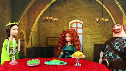 Brave Starring Anna as Merida Mini Movie with Frozen Elsa. DisneyToysFan