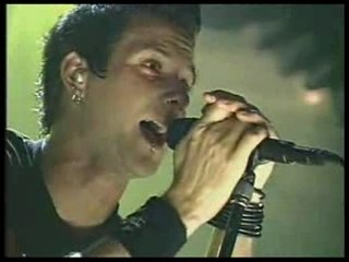 Simple Plan Addicted (Live)