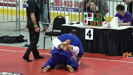 Men's Jiu-Jitsu - Furious Fight For The Advanced Round