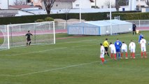 Premier match retour à domicile.  Ouverture du score par Jonathan Salomon sur pénalty   UGA LYON-DECINES - OYONNAX PVFC  1 - 1