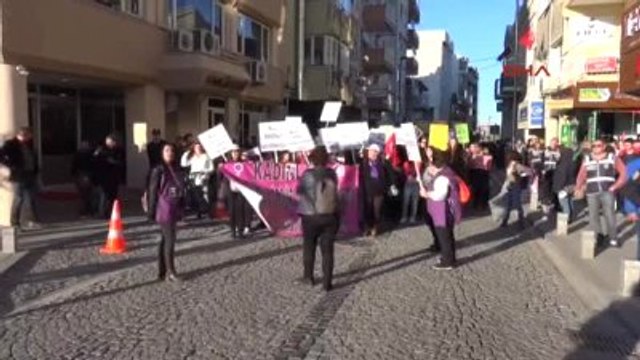 Çanakkaleli Kadınlardan 'Kadına Şiddete' Yürüyüşlü Tepki