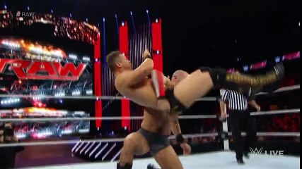 Cesaro vs. The Miz׃ Raw, November 2, 2015