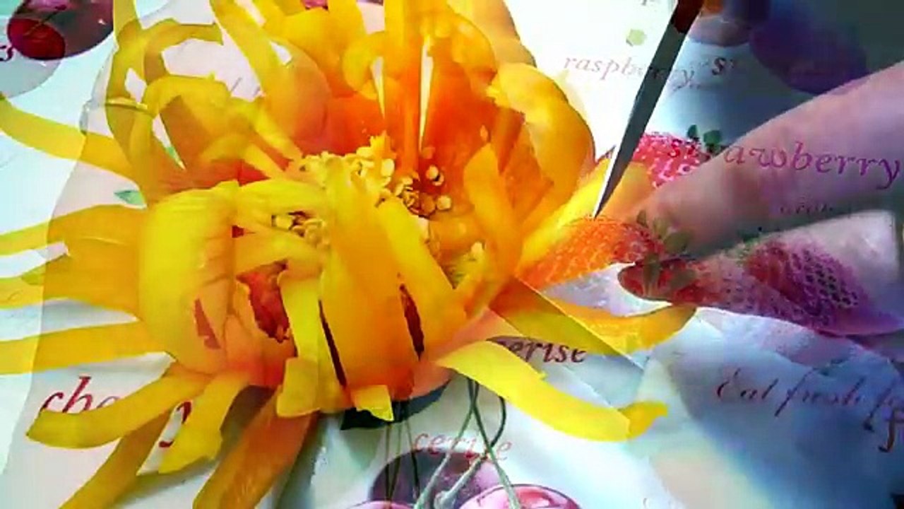 Хризантема из перца! Цветок из перца! Карвинг перца! Flower pepper! Carving pepper!