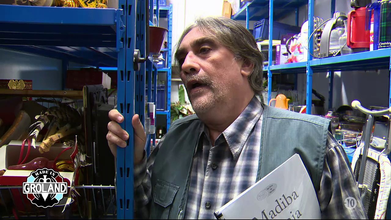 Madiba Nania de Francis Kuntz - Made in Groland du 05/03 - CANAL+