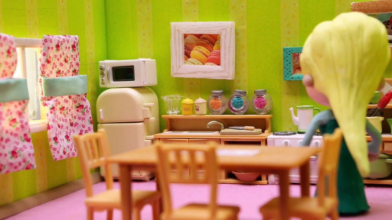 STOP Olaf!!! Elsa Turns Olaf into Hello Kitty   Frozen Movie Clips Playdoh Stop Motion videos