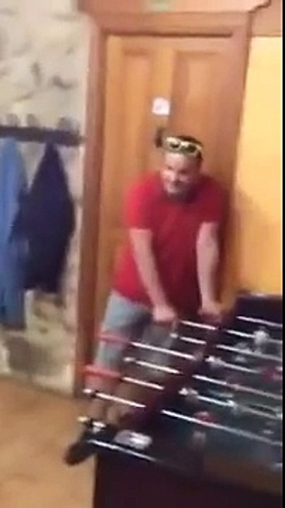 Pasar por debajo