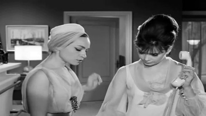 Κύριε Σαμιωτάκη, Βασιλείου εδώ!_Δεσποινίς διευθυντής