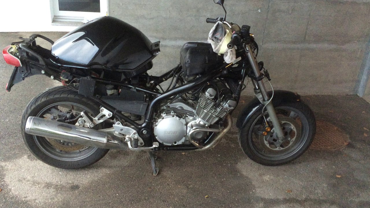 Yamaha XJ 900 S Diversion naked 2016-03-05