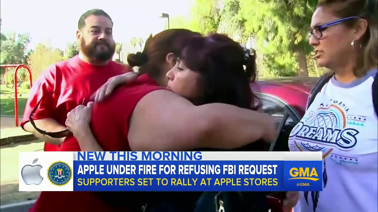 Apple Refuses to Help FBI | Protesters Rally in Support