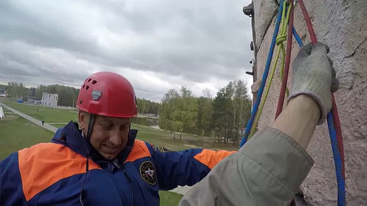 Соревнования по скалолазанию среди спасателей МЧС России