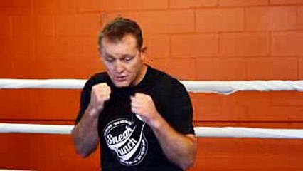 Right Uppercut - Learn Boxing (Quick Videos)_low