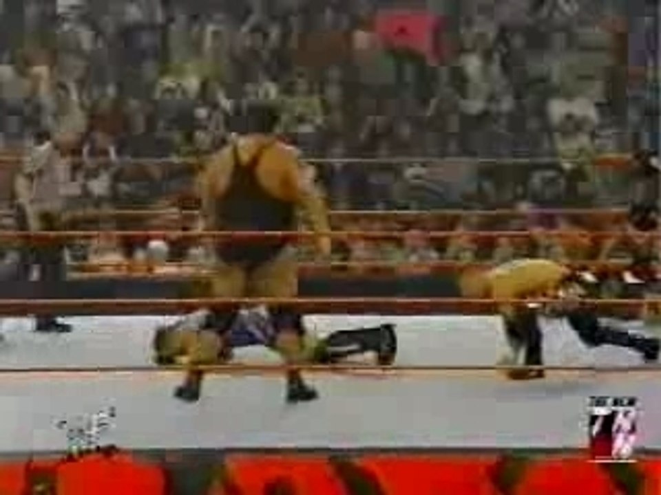 RVD vs Storm vs Big Show