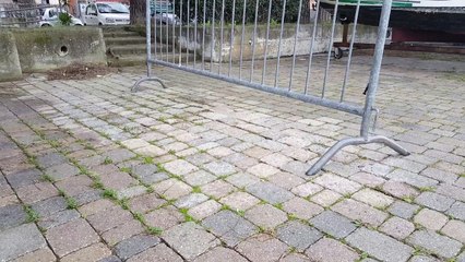 Sokak Taşlarının İnsan Nefesini Andıran İlginç Hareketi